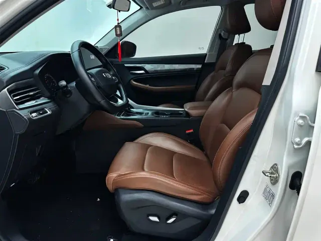 Geely Vision X6 — Фото автомобиля 10