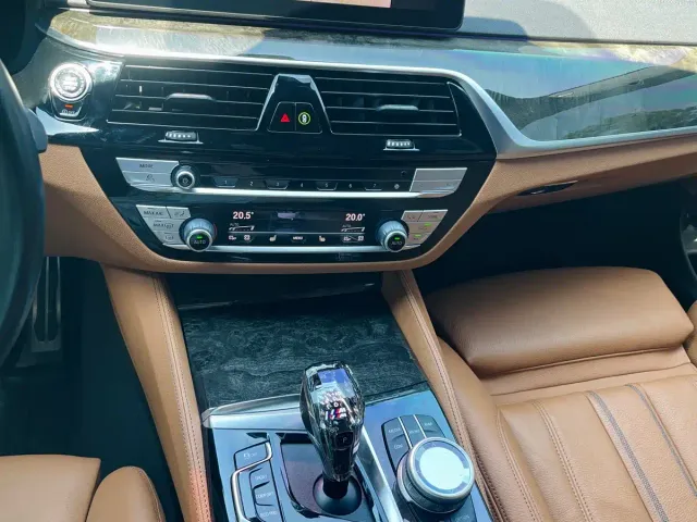 BMW 6 Series Gran Turismo — Фото автомобиля 29