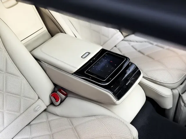 Mercedes-Benz Maybach S-Class — Фото автомобиля 13