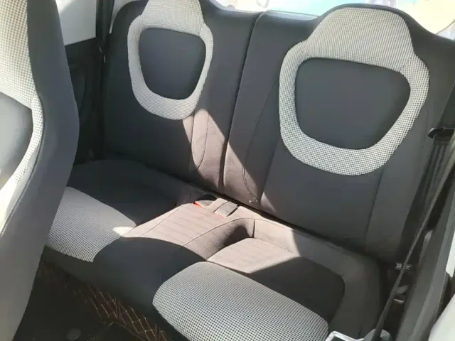 Wuling Hongguang Mini EV — Фото автомобиля 16