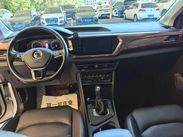 Volkswagen Tharu — Фото автомобиля 16