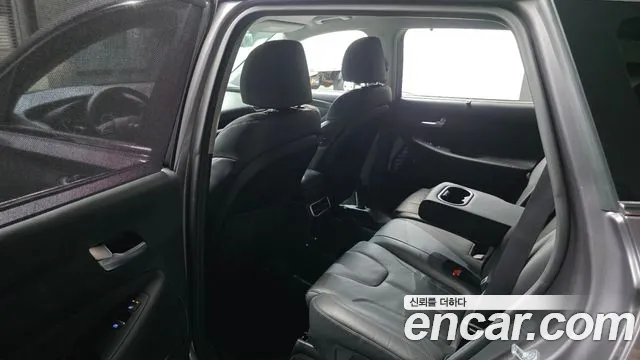 Hyundai Santafe Новый Santa Fe Дизель 2.2 2WD — Фото автомобиля 24