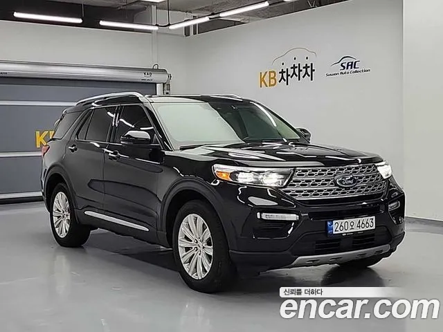 Ford Explorer — Фото автомобиля 4