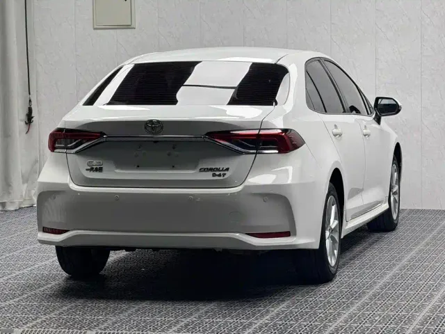 Toyota Corolla — Фото автомобиля 9