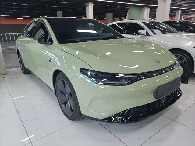 Leapmotor C01 — Фото автомобиля 3