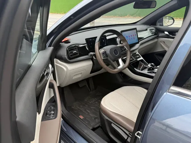 BYD Qin PLUS — Фото автомобиля 8
