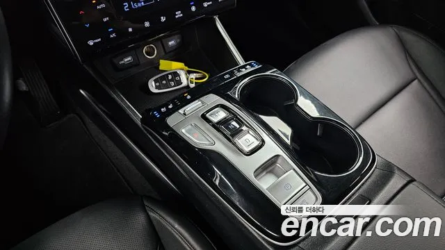 Hyundai Tucson Tucson (NX4) Бензин 1.6 турбо 2WD — Фото автомобиля 9