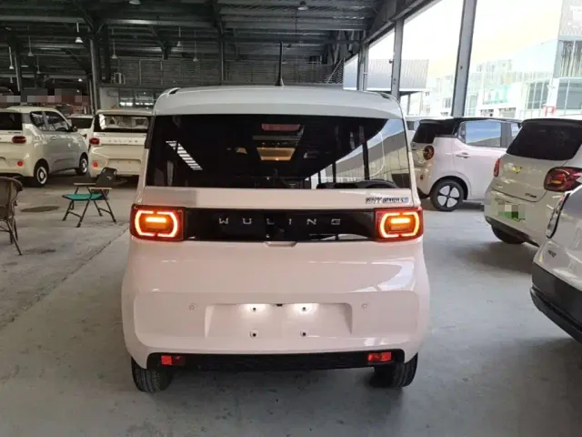 Wuling Hongguang Mini EV — Фото автомобиля 5