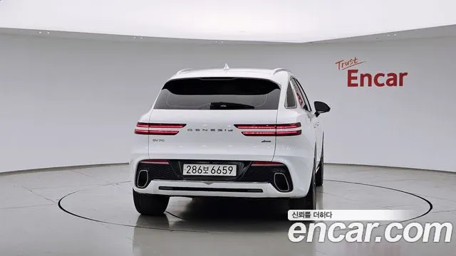 Genesis GV70 2.5T Бензин AWD — Фото автомобиля 4