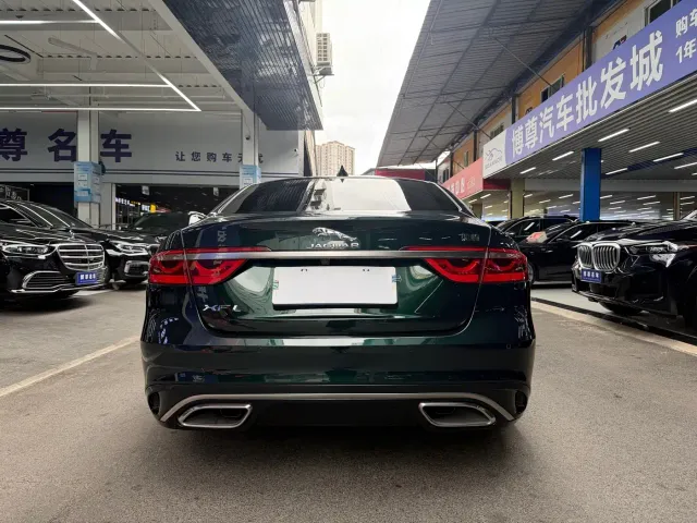 Jaguar XFL — Фото автомобиля 23