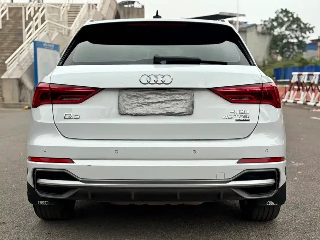 Audi Q3 — Фото автомобиля 4