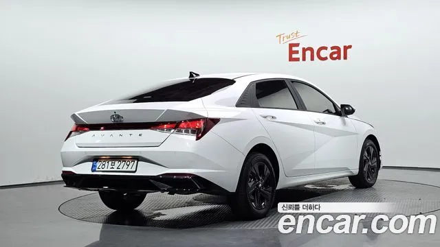 Hyundai AVANTE Avante (CN7) — Фото автомобиля 2