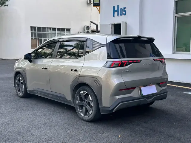 Aion AION Y 2022 70 Smart Leader Edition LFP — Фото автомобиля 3