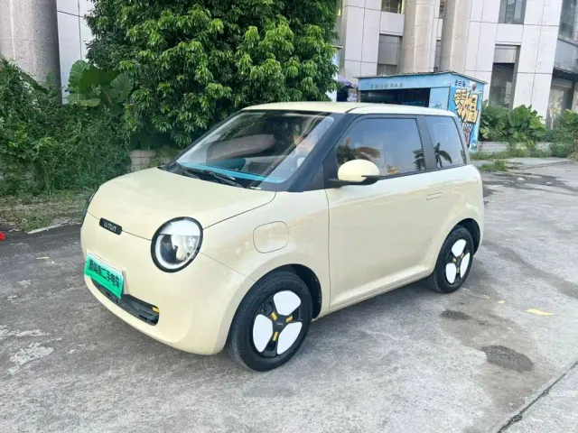 Фотография автомобиля — Changan Lumin