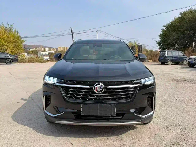 Buick Envision Plus — Фото автомобиля 3