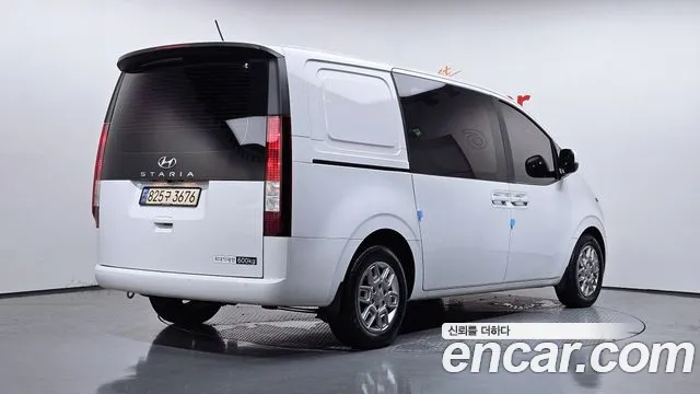 Hyundai Staria Staria L3.5 Карго 5 мест — Фото автомобиля 2