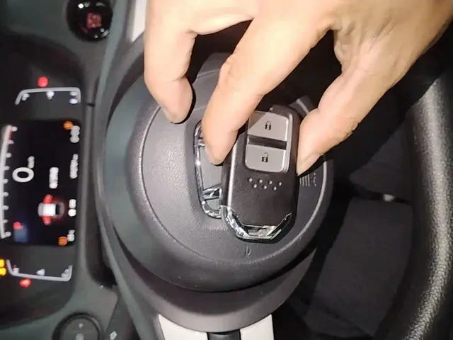 Honda Fit — Фото автомобиля 8