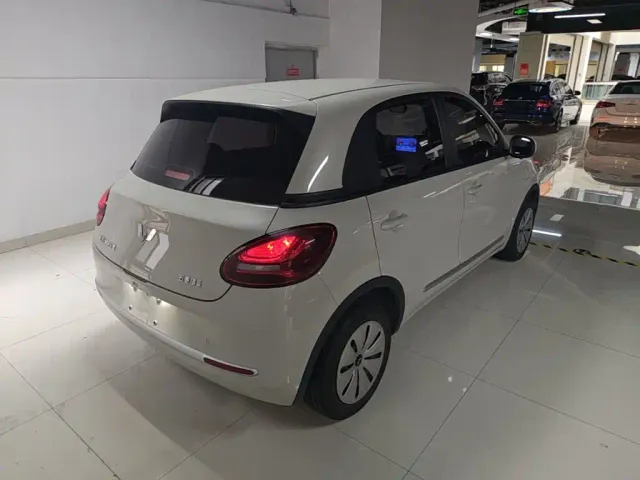 Wuling Bingo — Фото автомобиля 6