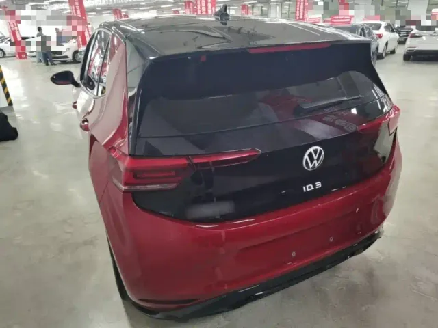 Volkswagen ID.3 — Фото автомобиля 4