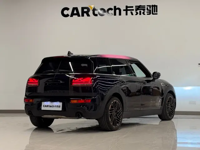 MINI Clubman — Фото автомобиля 3