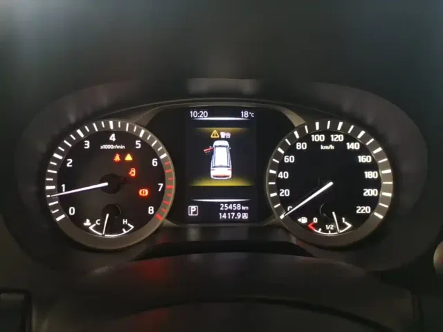 Nissan Terra — Фото автомобиля 11