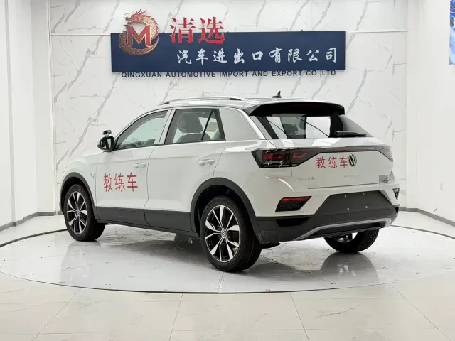 Volkswagen T-Roc — Фото автомобиля 4