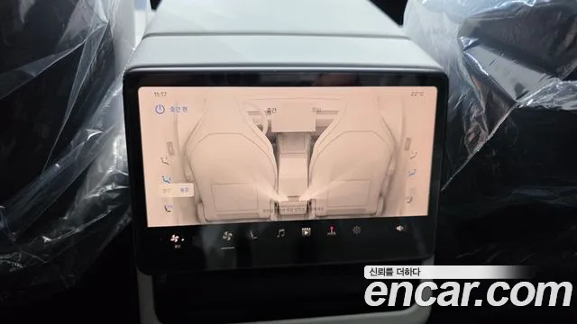 Tesla Model Y — Фото автомобиля 19