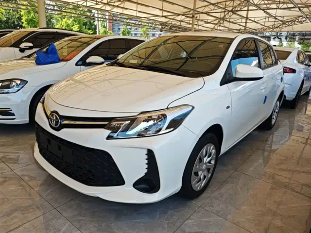 Фотография автомобиля — Toyota Vios FS