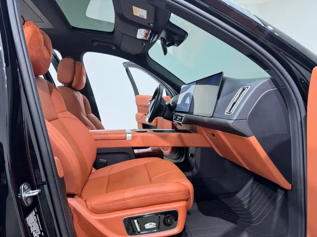 Li Auto L9 — Фото автомобиля 8