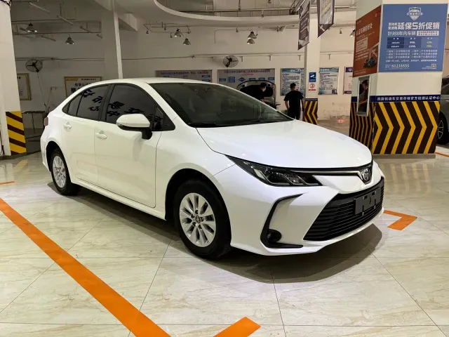 Toyota Corolla — Фото автомобиля 3