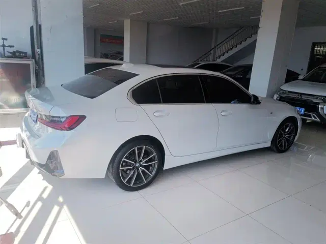 BMW 3 Series — Фото автомобиля 7