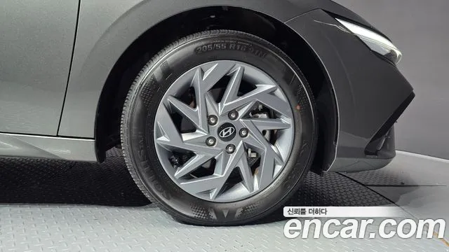 Hyundai Avante — Фото автомобиля 6