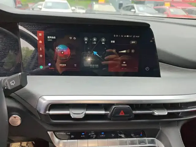Changan CS35 Plus — Фото автомобиля 12