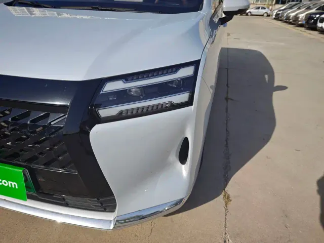 Wuling Starlight 730 — Фото автомобиля 2