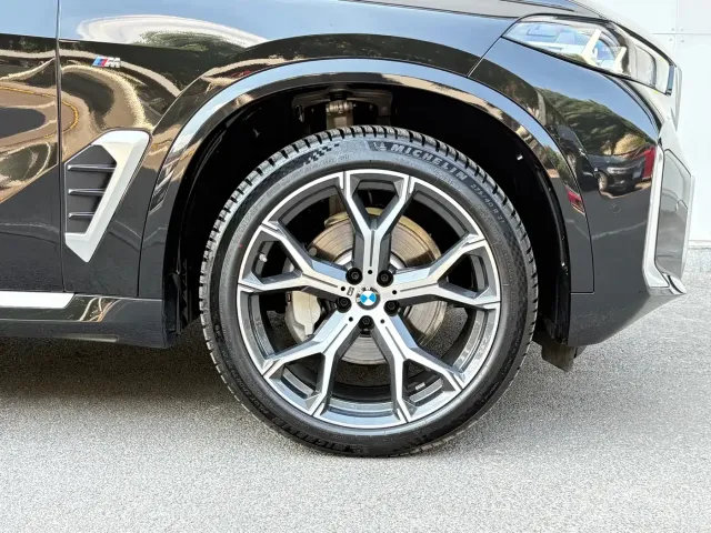 BMW BMW X5 2023 xDrive 30Li Premium M Sport Package — Фото автомобиля 11