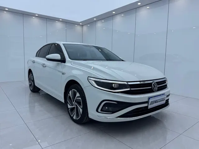 Volkswagen Bora — Фото автомобиля 3