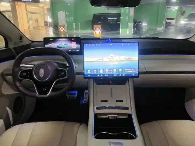 Luxeed S7 — Фото автомобиля 12