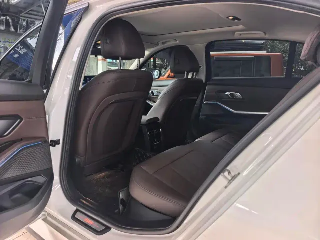 BMW i3 — Фото автомобиля 15