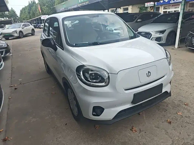 Leapmotor T03 — Фото автомобиля 3