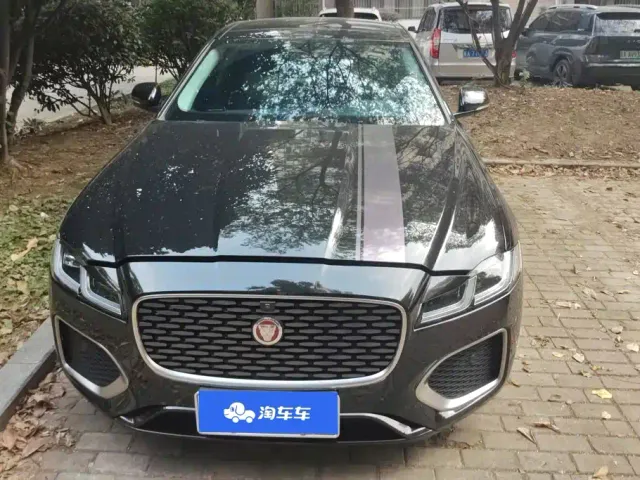 Jaguar XFL — Фото автомобиля 2