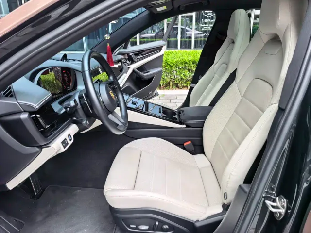 Porsche Panamera — Фото автомобиля 22