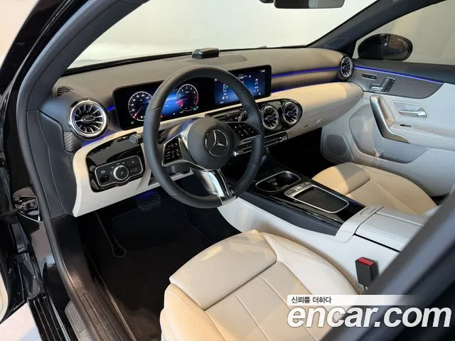 Mercedes-Benz A-Class W177 — Фото автомобиля 13