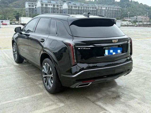 Cadillac XT5 — Фото автомобиля 7