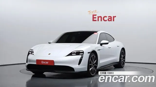 Фотография автомобиля — Porsche Taycan