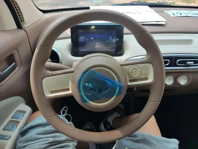 Wuling Hongguang Mini EV — Фото автомобиля 10