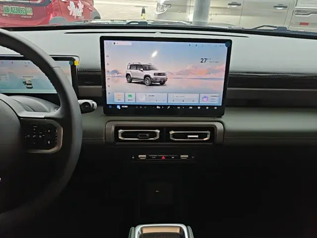 Baojun Yep Plus — Фото автомобиля 12