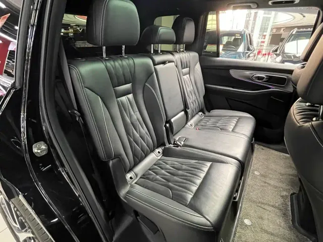 GAC Trumpchi GS8 — Фото автомобиля 29