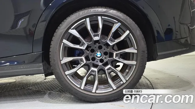 BMW X6 xDrive40i M Sport — Фото автомобиля 21