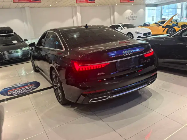 Audi A6L — Фото автомобиля 10