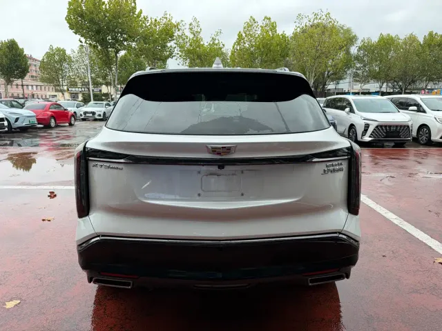 Cadillac XT5 — Фото автомобиля 5